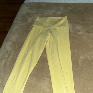 Aritzia TNA leggings